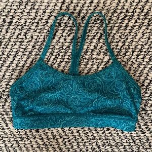 Lululemon sports bra